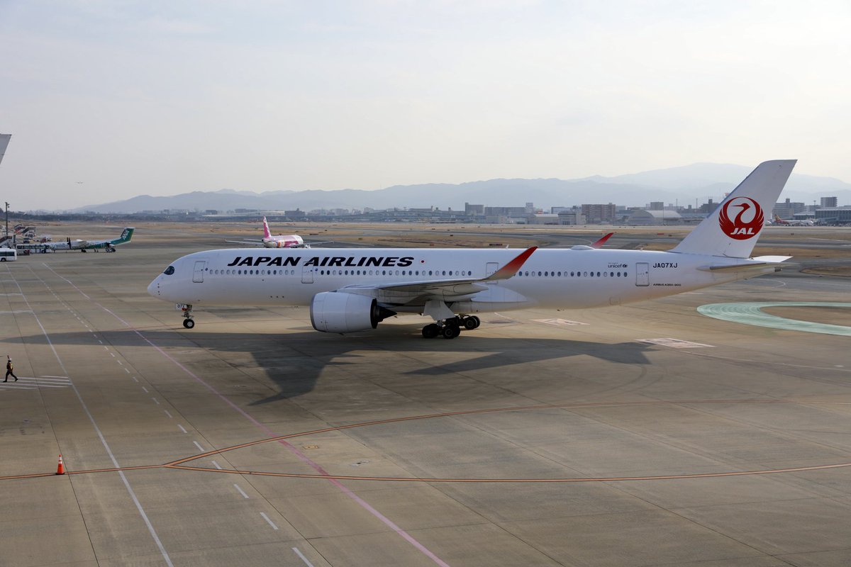 occhiali777's tweet photo. 2025年
#12月を写真4枚で振り返る  
.
#福岡空港 
#楽しく撮影中 https://t.co/c55MY8dxSj