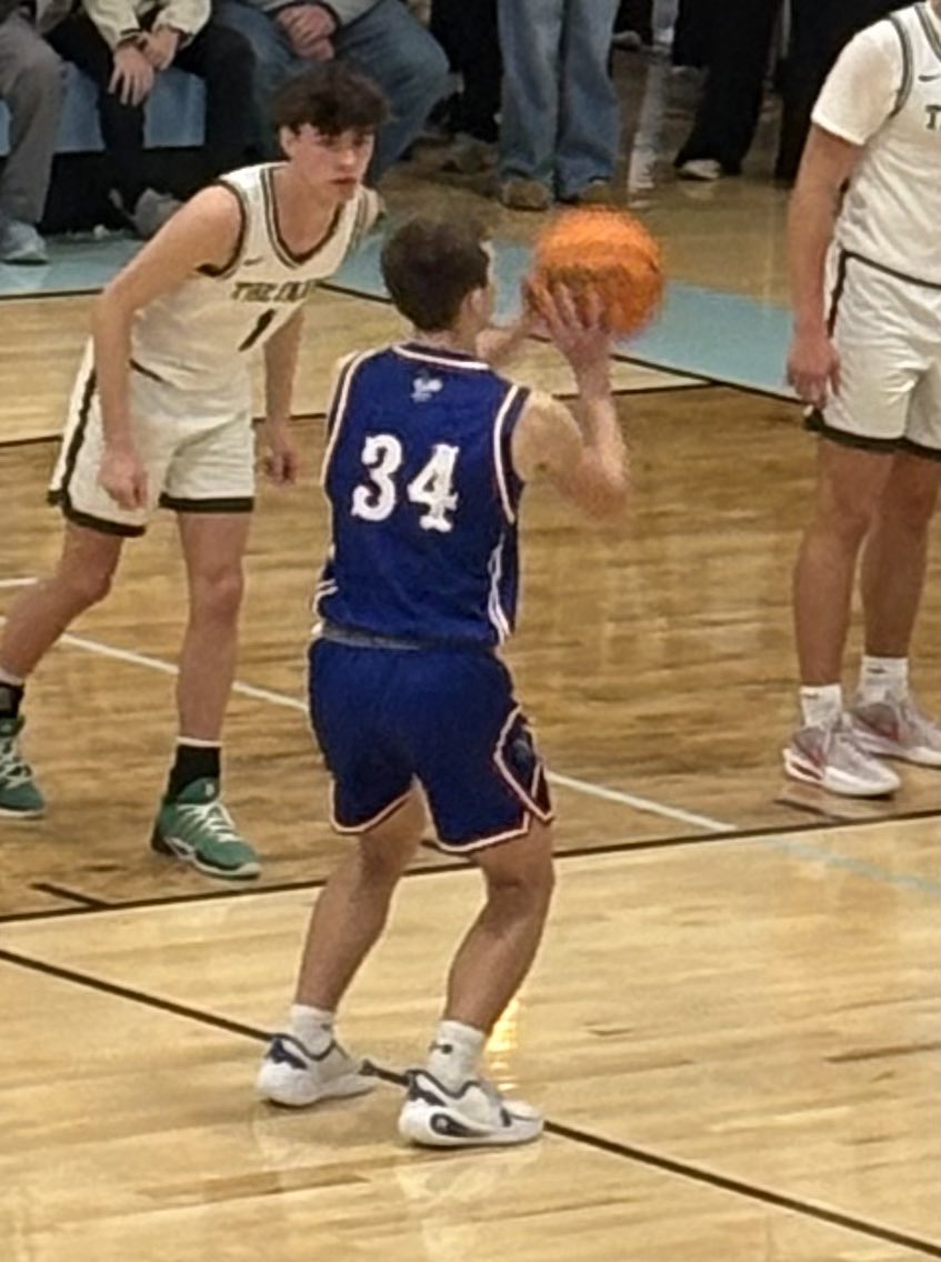 NCHS99Athletics's tweet photo. Final from the Championship game of the Mater Dei Tournament it’s the Hornets 49 Orchard Farm 46!!!  They move to 10-2 on the season and will be back in action on Saturday at home vs. Okawville.  6:00 JV Start.  Great job boys!!! https://t.co/yd7DlxPZ3v