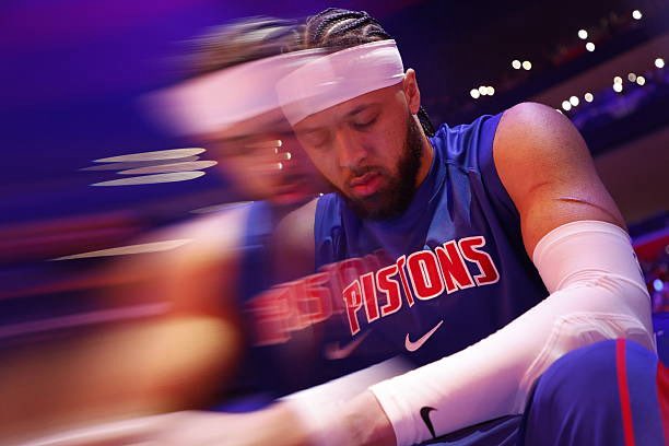 WrldCade's tweet photo. Cade has 10 points and 6 assists in the first quarter vs the lakers https://t.co/EFZOzKVpDP