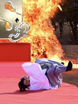 tarochannnnnn15's tweet photo. 1人だけ動じてないと思ったら1人だけ受け身とってた https://t.co/yAHPUgRg8s