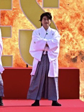 tarochannnnnn15's tweet photo. 1人だけ動じてないと思ったら1人だけ受け身とってた https://t.co/yAHPUgRg8s