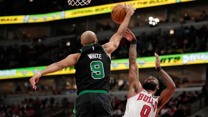 Derrick White just set a new career-high with a whopping 7 blocks tonight.