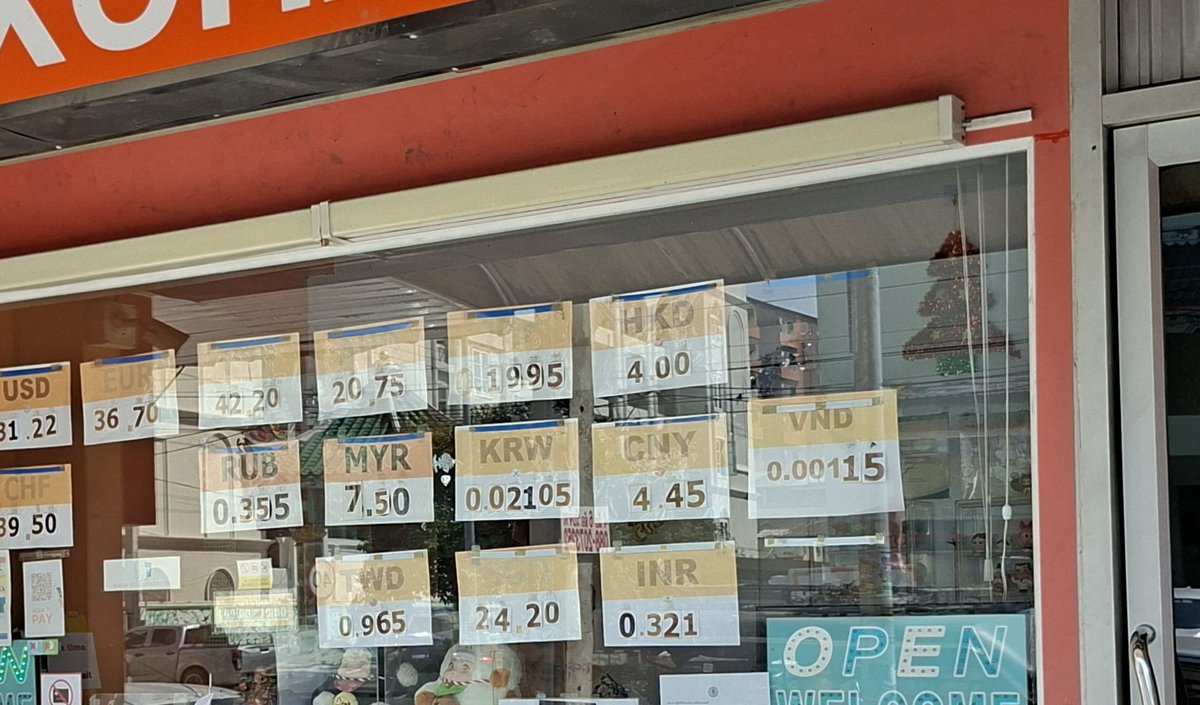 10時半-11時の両替レート。今週はバーツ安、為替レートは0.2011でも今日は低レート設定。T.T.Currencyは0.1970、ここ最近ほぼベスト レートのロイヤルガーデンプラザ前Best Currency  Exchangeも0.1970、アベニュー1階0.1980、サウスパタヤ通りのフレンドシップスーパー前 ...