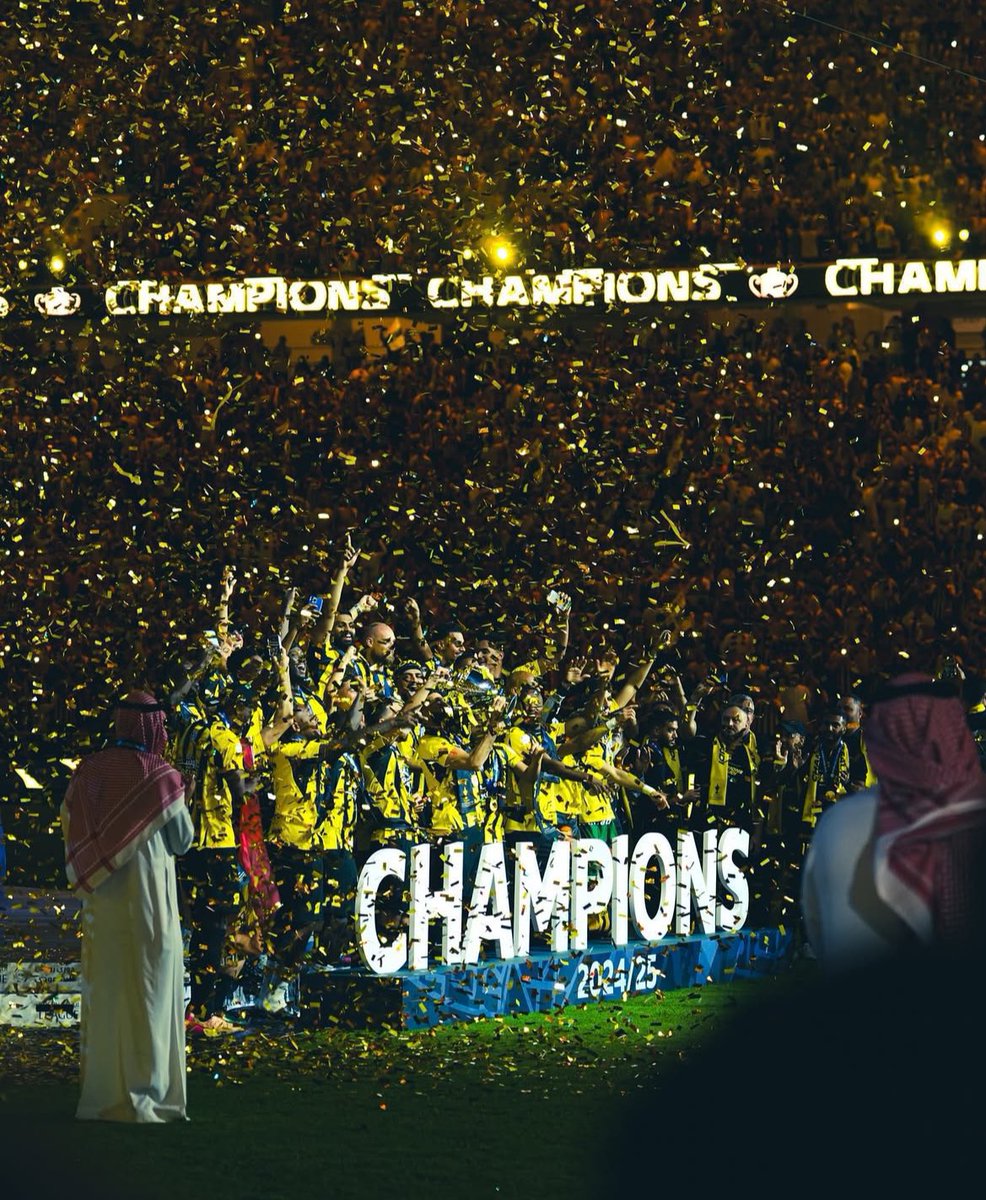 w3iiq's tweet photo. ومع ختام 2025 تبقى فرحة الاتحاد أجمل ما مرّ بنا💛 https://t.co/hfjRfIbXA4