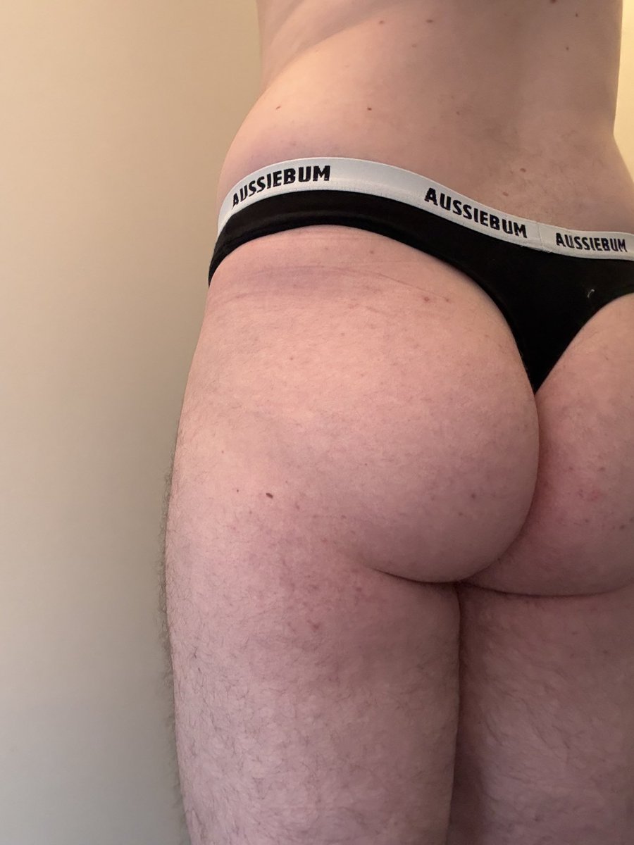 CagedBoiSlut's tweet photo. Are you into thongs and flat cages?

🩲@aussieBum essential thong
🔐 amazon

#NSFW #chastity #TeamLocked #locked #thongs #aussiebum #masculine #bulge #gay #gaychastity #flat #cage #cagecheck @GayChastityRTs https://t.co/4cEL11q6Ha