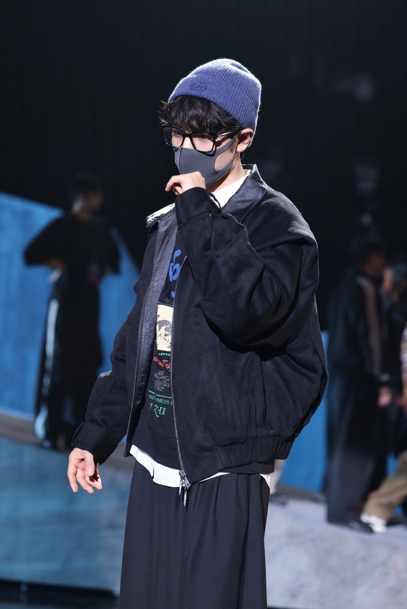 2025/12/31 肖戦工作室微博更新 画像11枚公開（1/3） 《2026东方卫视跨