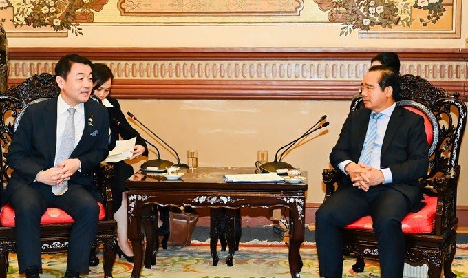 KLAWSjapan's tweet photo. 🤝Ngày 30/12/2025 Lãnh đạo TPHCM tiếp Thứ trưởng Bộ Đất đai, Cơ sở hạ tầng, Giao thông và Du lịch Nhật Bản.

2025年12月30日、ホーチミン市首脳は日本の国土交通副大臣と会談しました。🇻🇳🇯🇵
Theo: SGGP
#klaws #日越関係 #VNJP https://t.co/CwpdtC0D7Q