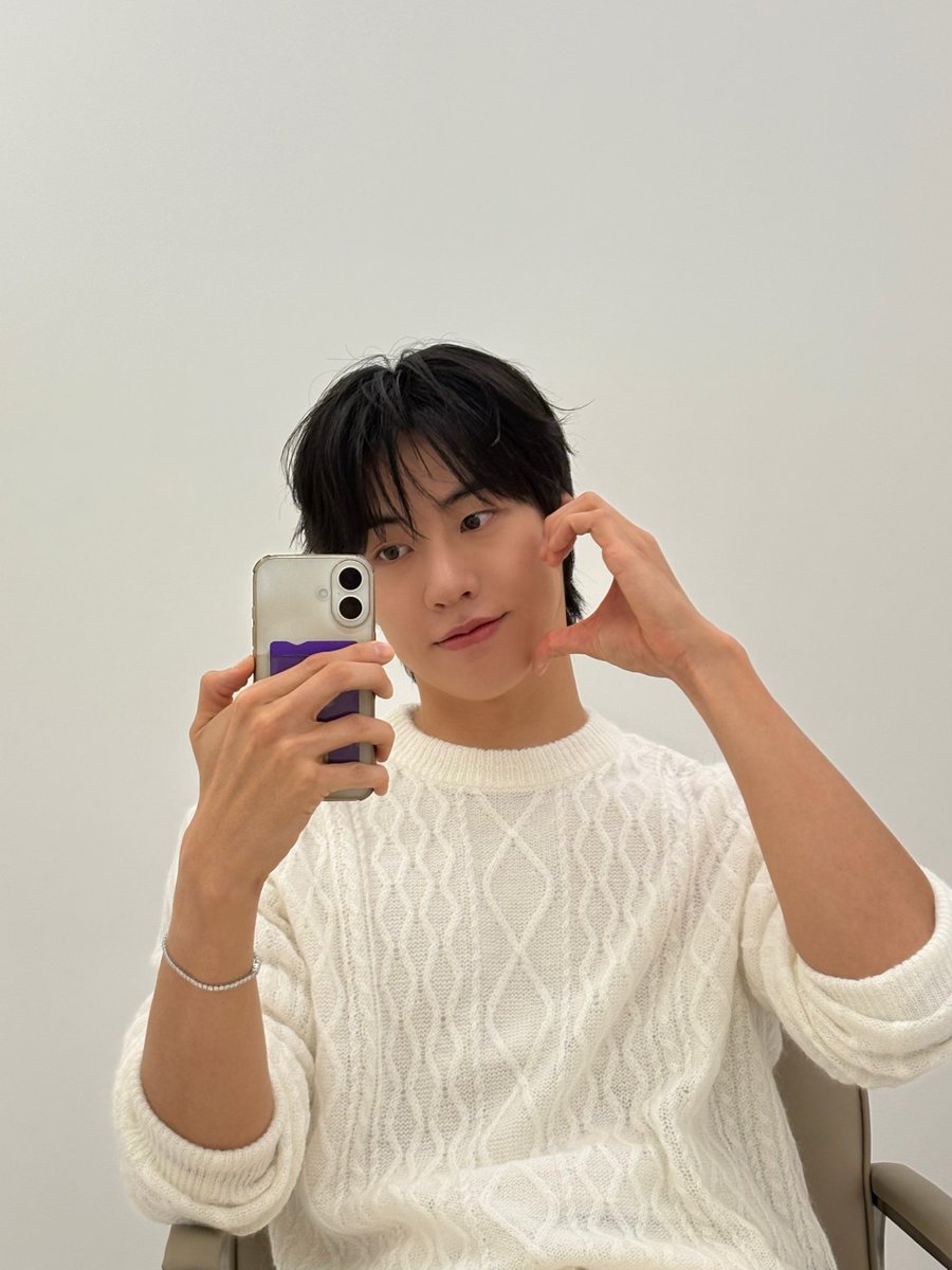 youngwonnf's tweet photo. 하트승협 https://t.co/5iIQrDjI6e