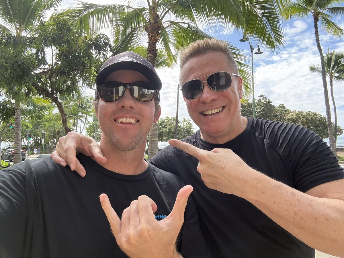 Chee Presents tweet media