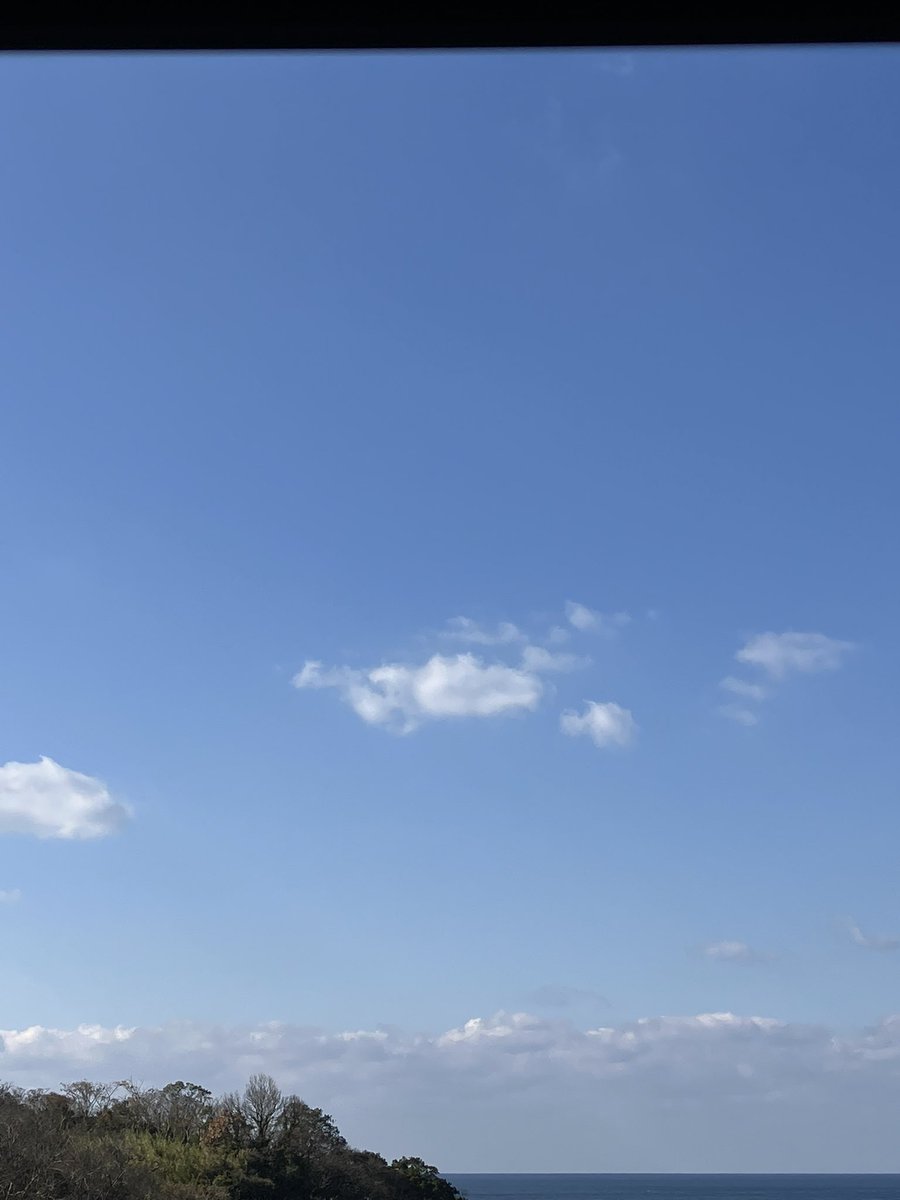 ippaiatter's tweet photo. 20251231 今年最後の窓外。 https://t.co/TrGtXU64hf
