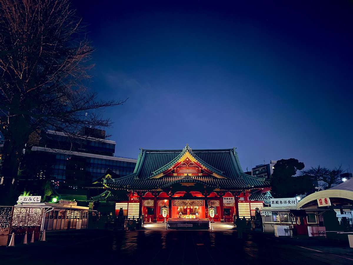 GalaxyWorks's tweet image. 冬コミ遠征中に撮った写真✨