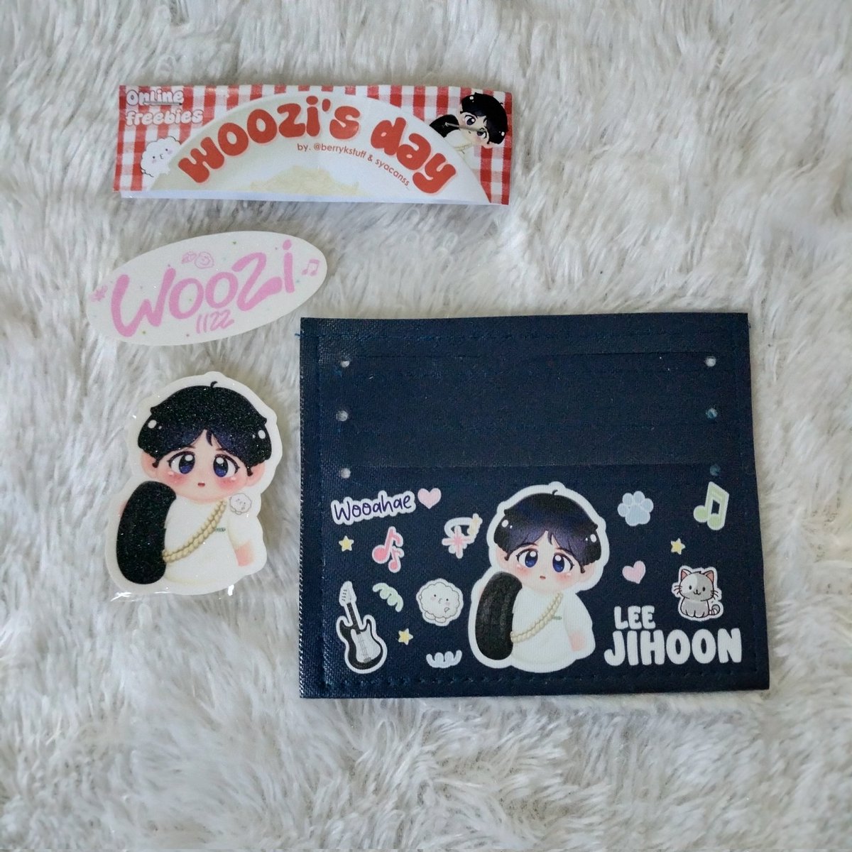 augirlust's tweet image. Lucu bangeeett 😭😭😭 ini hampir ga dapet karena kelewat jam warnya tp ternyata masih dapett. Thank youuu kakk @syacanss_ &amp;amp; @berrykstuff 💙🤍