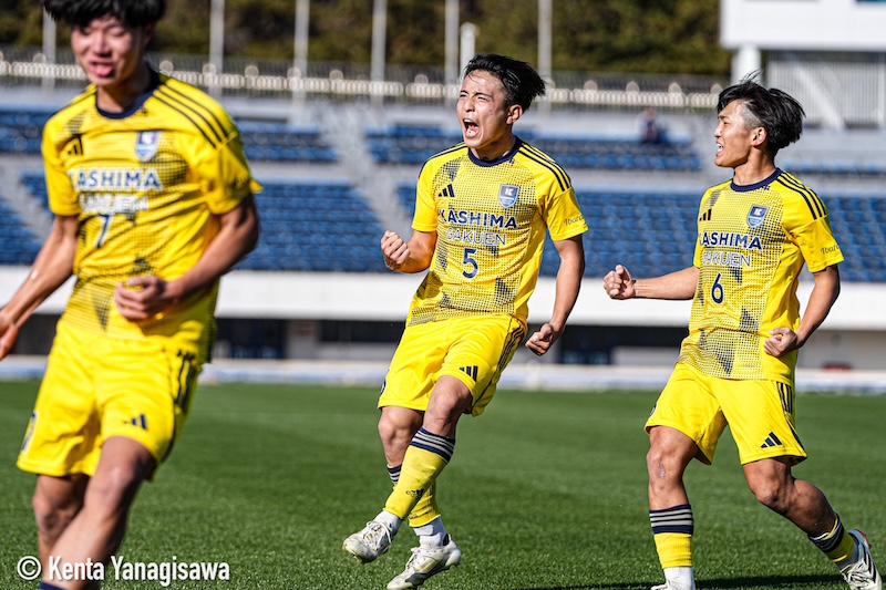 SoccerKingJP's tweet photo. ⚽️高校サッカー🏫
鹿島学園、清水朔玖のPK弾で金沢学院大附を撃破！　選手権3回戦に駒を進める
https://t.co/7sVRMSqcVS

🗣️編集部より
「54分に清水のPKでスコアを動かした鹿島学園。一方の金沢学院大附も、システムを変更しながら攻撃の圧力を強めたものの、惜しくも敗れて2回戦敗退となりました」 https://t.co/OU7lJ5ppnV
