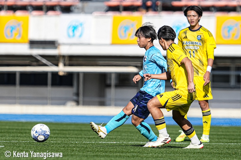 SoccerKingJP's tweet photo. ⚽️高校サッカー🏫
鹿島学園、清水朔玖のPK弾で金沢学院大附を撃破！　選手権3回戦に駒を進める
https://t.co/7sVRMSqcVS

🗣️編集部より
「54分に清水のPKでスコアを動かした鹿島学園。一方の金沢学院大附も、システムを変更しながら攻撃の圧力を強めたものの、惜しくも敗れて2回戦敗退となりました」 https://t.co/OU7lJ5ppnV