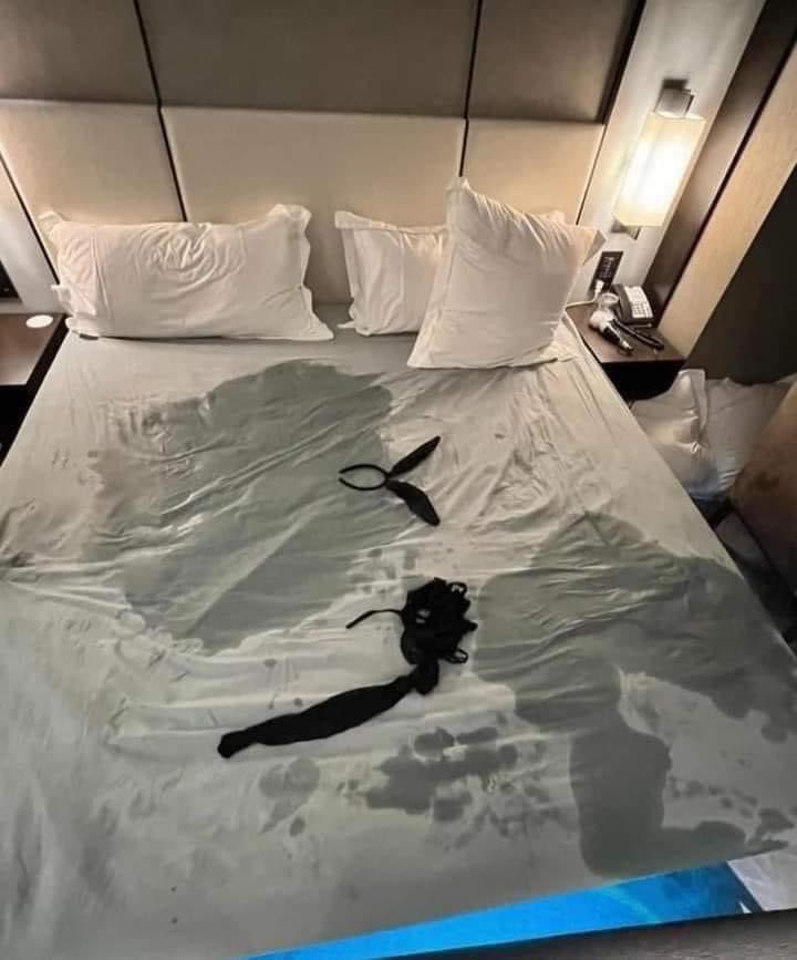 ᅠ ᅠ ᅠ 𝑨 𝑴𝑨𝑵𝑫'𝑨𝑳𝑶𝑹'𝑺 𝑫𝑬𝑺𝑰𝑹𝑬𝑺 tweet media