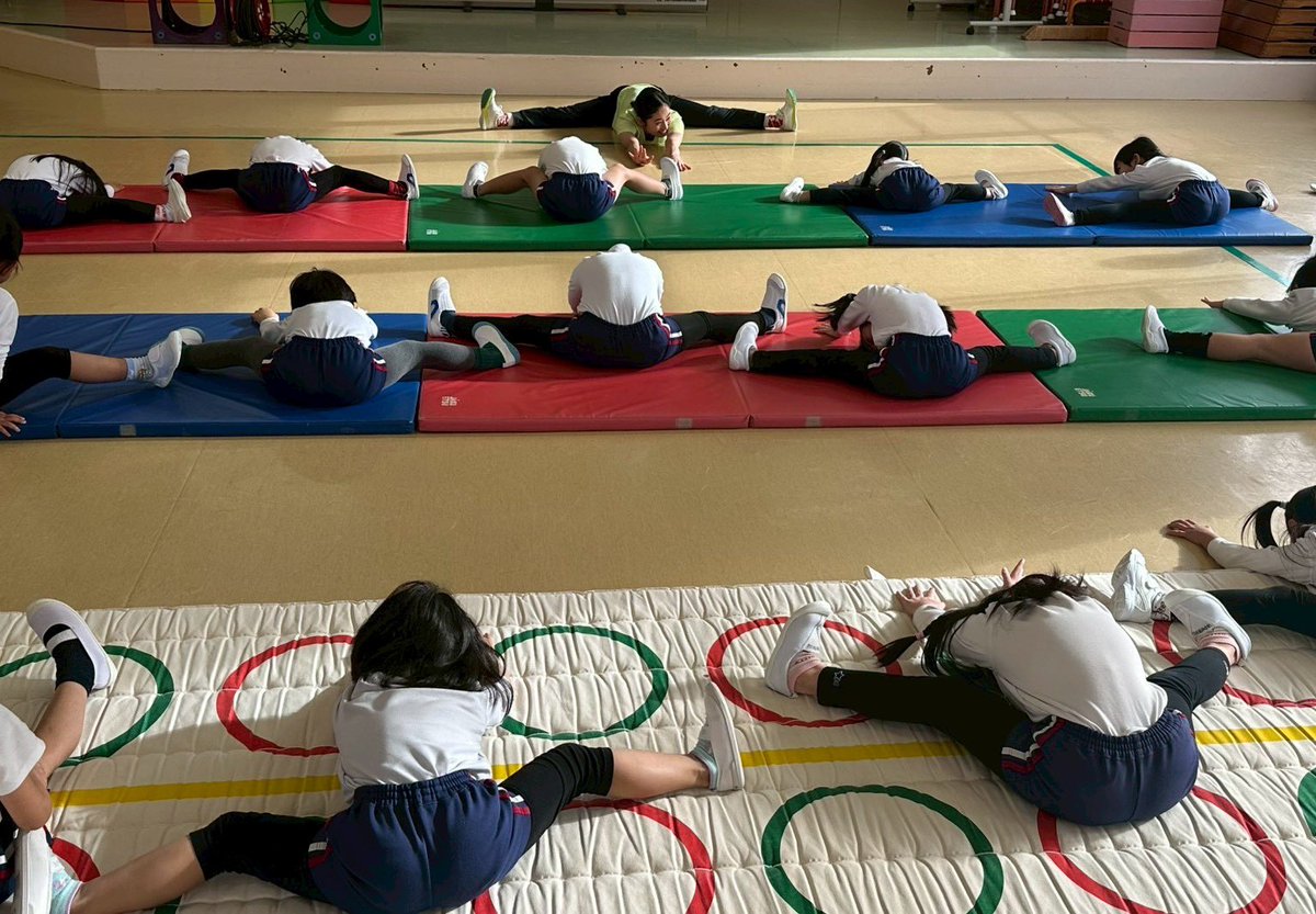 a8noook's tweet photo. ✔︎幼児へ運動指導
✔︎選手と強化練習会
✔︎小学生のトランポリン体験
⁡
幼児でたくさんの動きを経験して、トランポリンの楽しさを知り、選手としての心得と体を育てていく。その全てに触れた日々でした。
その環境の下、今年は小松出身の後輩たちが代表に選ばれて、活躍👏✨来年も活躍が楽しみ！ https://t.co/RrAyF4p3fy