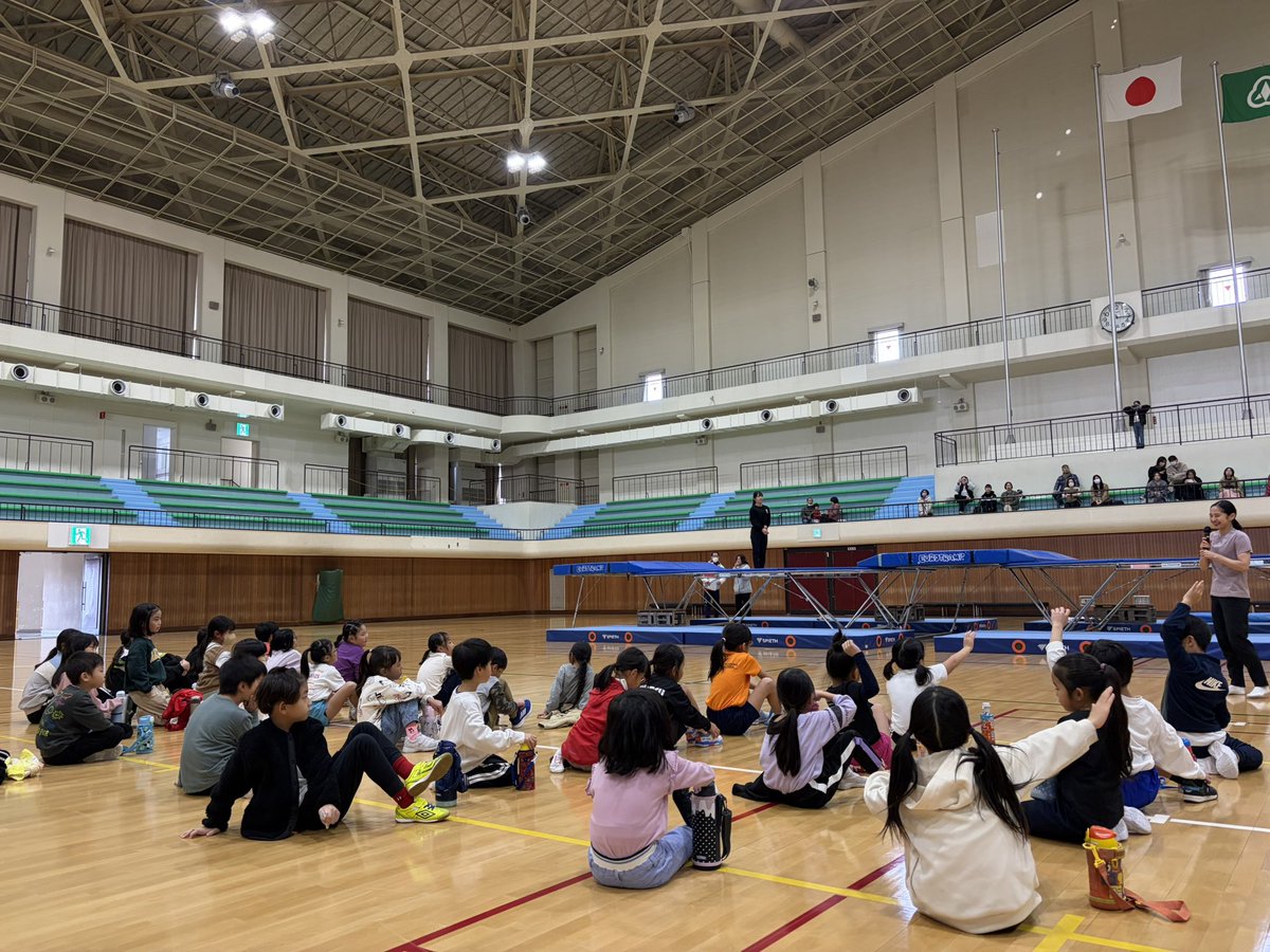 a8noook's tweet photo. ✔︎幼児へ運動指導
✔︎選手と強化練習会
✔︎小学生のトランポリン体験
⁡
幼児でたくさんの動きを経験して、トランポリンの楽しさを知り、選手としての心得と体を育てていく。その全てに触れた日々でした。
その環境の下、今年は小松出身の後輩たちが代表に選ばれて、活躍👏✨来年も活躍が楽しみ！ https://t.co/RrAyF4p3fy