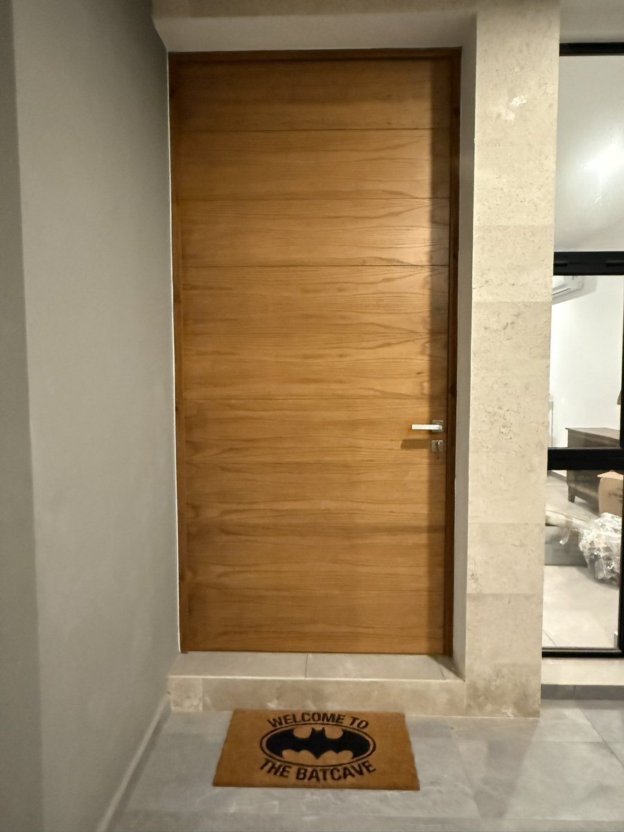 RuloValRo's tweet image. Este tapete lo compré hace años y dije que lo pondría cuando comprara mi primera casa, hoy muchos años después , de mucho tiempo de desearlo , de trabajarlo , lo he logrado 💙