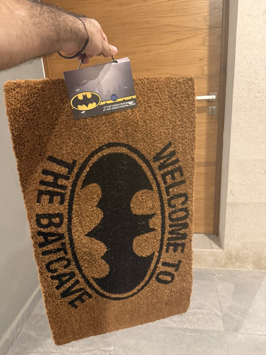 RuloValRo's tweet image. Este tapete lo compré hace años y dije que lo pondría cuando comprara mi primera casa, hoy muchos años después , de mucho tiempo de desearlo , de trabajarlo , lo he logrado 💙