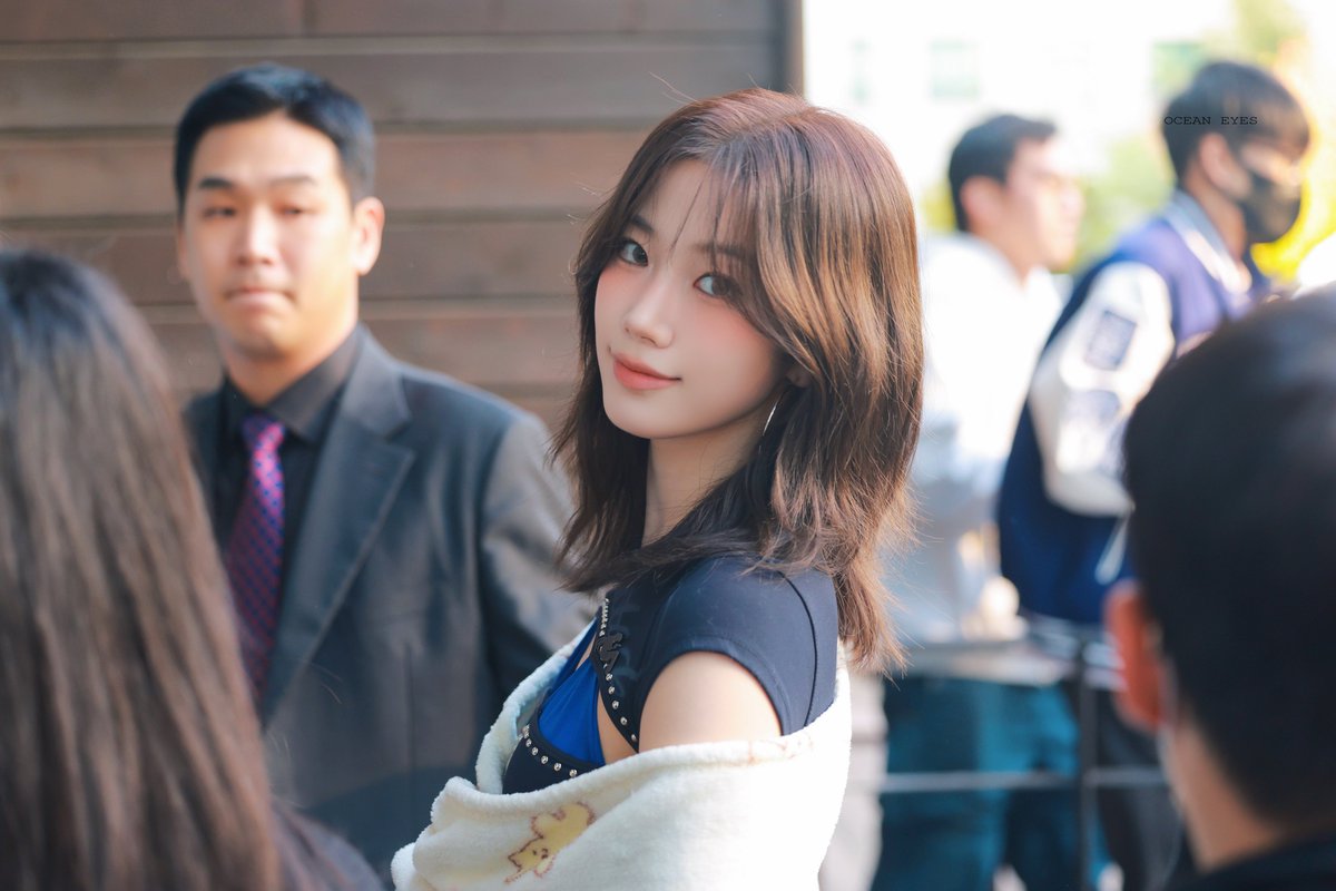 OCEAN EYES tweet media