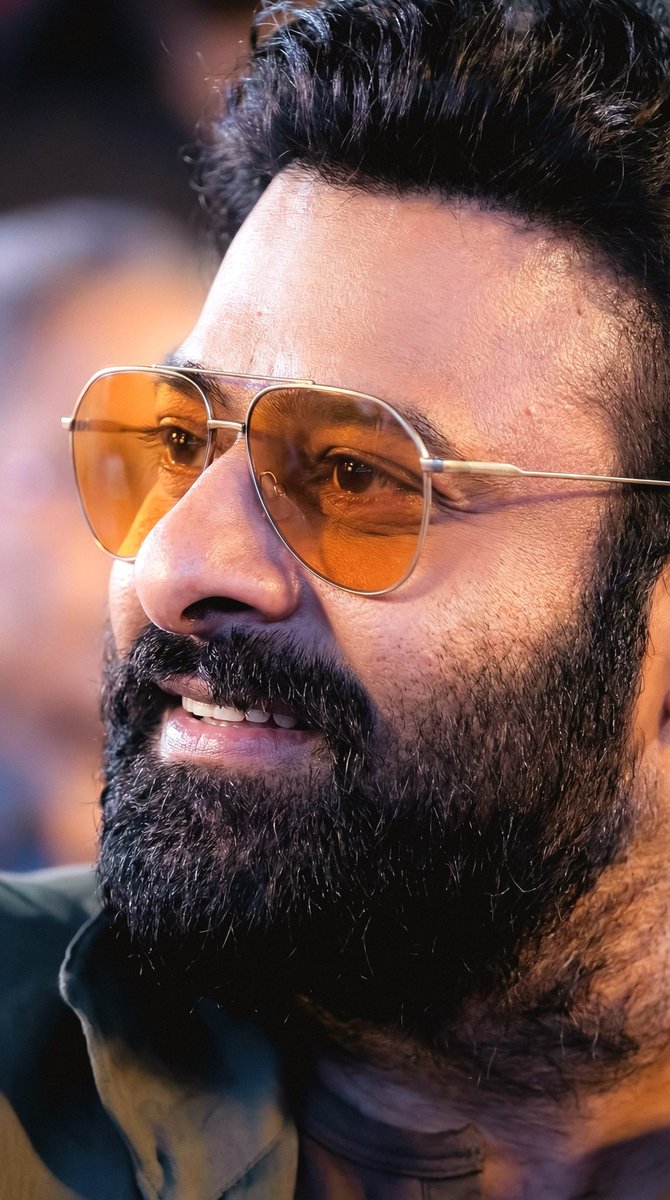 #Spirit Loading 🔥🔥

Waiting <a href="/InSpiritMode/">Spirit</a> <a href="/imvangasandeep/">Sandeep Reddy Vanga</a> 🥵🥵🦖

#Prabhas