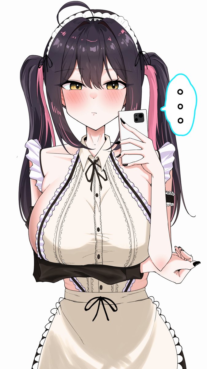 こっちに興味なさそうな爆乳ツインテメイドさん 
