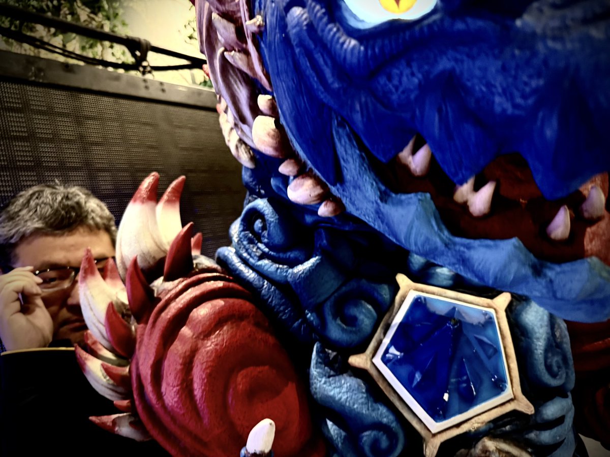 今朝までドタバタでしたが無事『UNFIX』をYouTubeにアップして仕事納めました。
今夜23:59配信開始です！
#UNFIX
東京ドームシティでは我らが仲間達が年末年始もフルスロットルでやってます。
お正月も皆さん是非！
先日のイベントの記念写真なんかをお裾分け。
#ウルトラヒーローズEXPO 2026