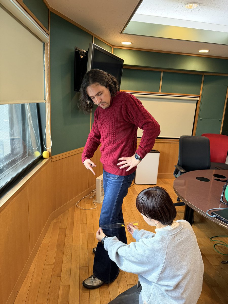 ciao_765's tweet photo. せっかくなので、まちゃおのベルボトムを測っちゃお！！

膝：13㎝
裾：30㎝

╭━━━━━━━━━━━━━╮ 　さすが！末広がりすぎるぜ！ ╰━━━━━━ｖ━━━━━━╯

#ベルボトムジーンズの日 
#まちゃお765 
#fmcocolo765 https://t.co/T2vtAIEL1V