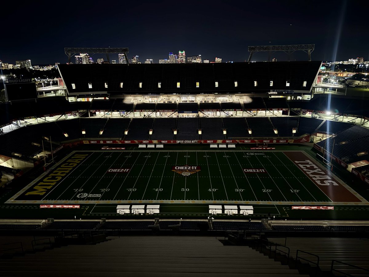 CitrusBowl's tweet photo. One. More. Sleep. #CitrusBowl https://t.co/uqddBmLupj