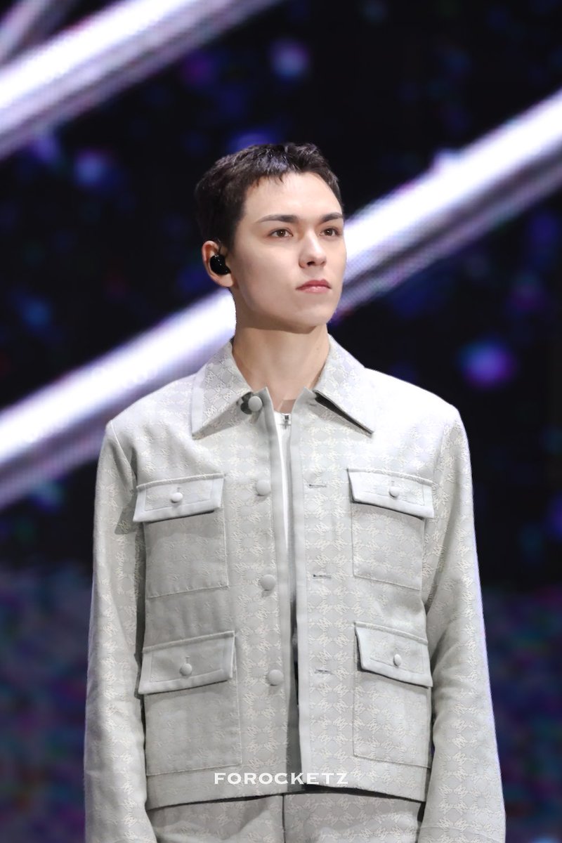 𝐟𝐨𝐑𝐨𝐜𝐤𝐞𝐭𝐳 tweet media