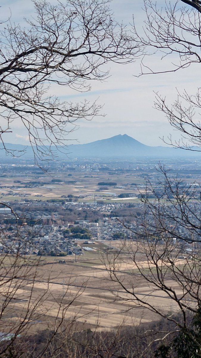 colovin86's tweet photo. 久々のトレイルランニングごっこ。
２ヶ月ぐらい山歩きしてないから、だいぶ鈍ってると思ったけど、何とかなった😅
#太平山 https://t.co/xc0SVtVKqf