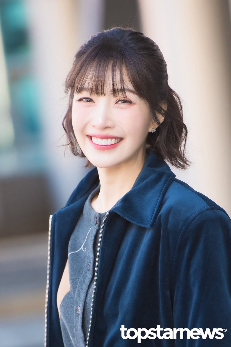 parksylooks_'s tweet image. a ray of sunshine on the last day of the year ! 💚☀️ #JOY #조이