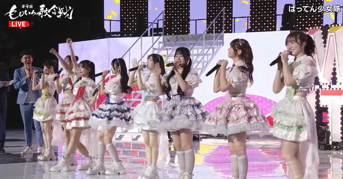 ahiru_taiin's tweet photo. 上田さんの「また 単独で帰って来たいです！」に続いて、「頑張ります！」と畳みかけたきいなさん心強し。
#春乃きいな #ばってん少女隊 #ももいろ歌合戦 https://t.co/Fgcaj28R3X