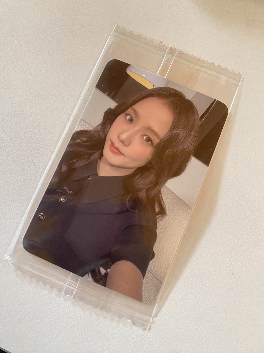 gummy00_'s tweet photo. WTS PC JISO AMORTAGE https://t.co/atyMkeKorI