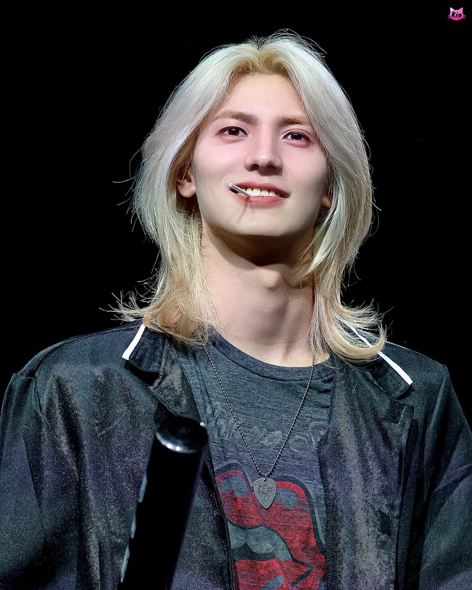 giniiallday's tweet photo. 주연이 눈 ㅇㅅㅎ << 이렇게 생김 https://t.co/w6A8aCphyi
