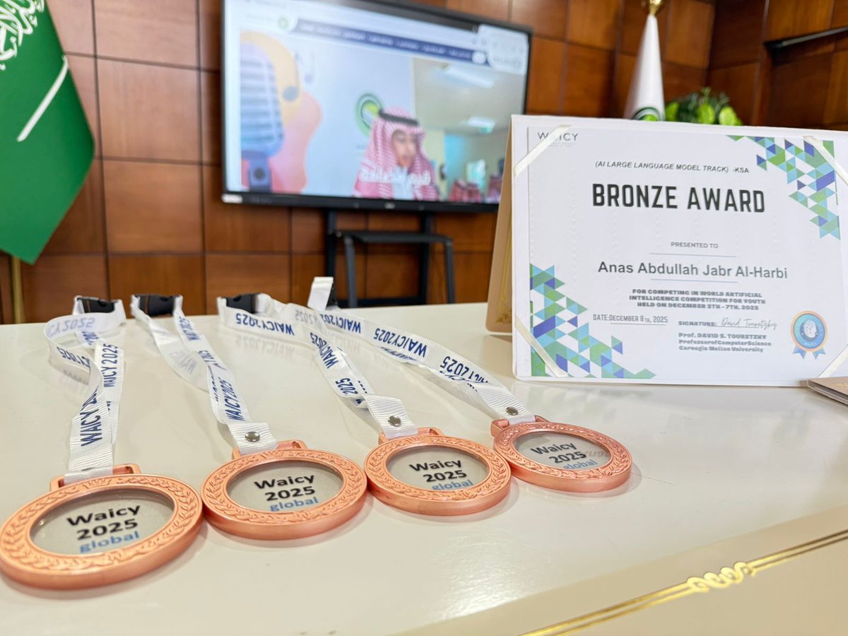 RowadBur's tweet image. انتظروا التكريم ⏳