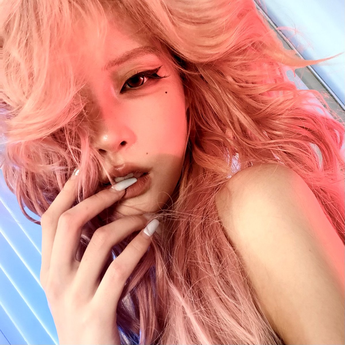 Yee Pink tweet media