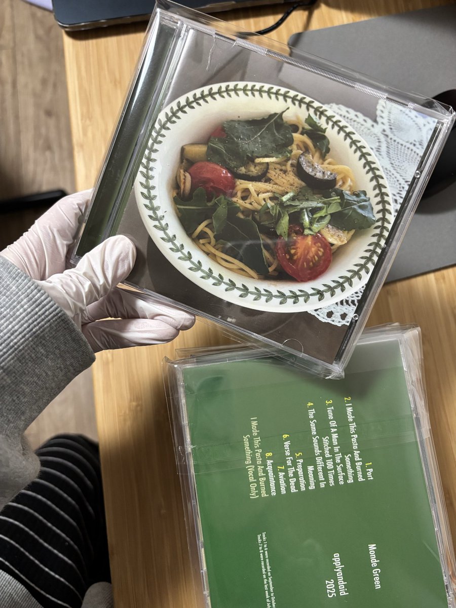 __communicator's tweet image. Monde Green (2025) EP 음반을 만들었습니다!
💚구매 링크💚 docs.google.com/forms/d/e/1FAI…
💚인스타💚 instagram.com/p/DS5XQ86EnNa/…