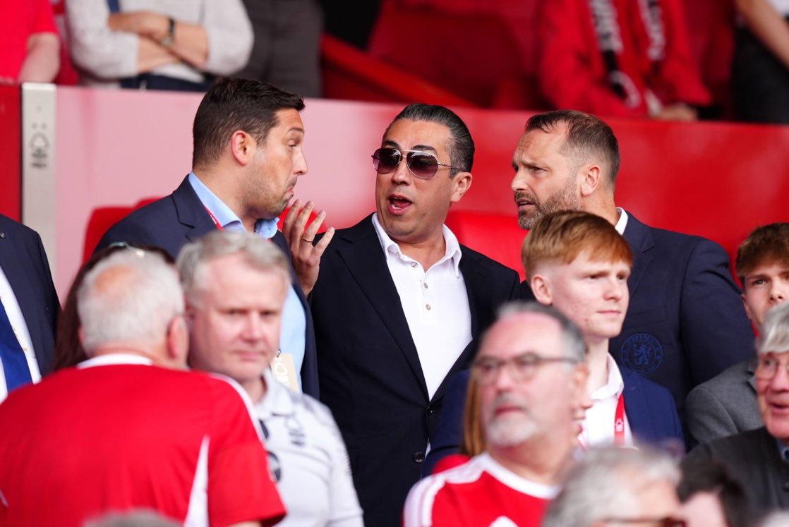 🤡🤡🤡 LEAVE OUR CLUB. CLUELESS IDIOTS 

<a href="/Loz_Stew/">Laurence Stewart</a> <a href="/paulwinstanley9/">Paul Winstanley</a> <a href="/ebehdad/">b</a>