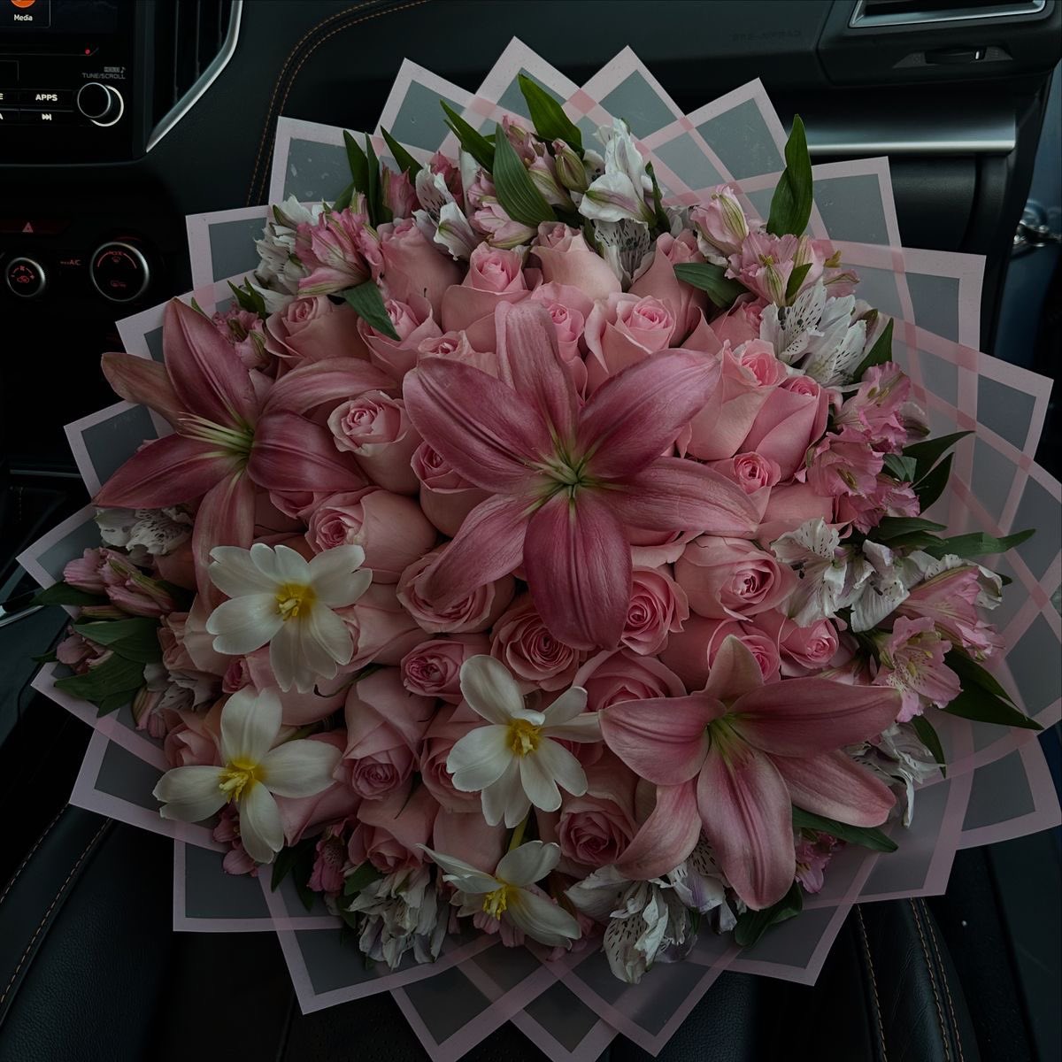 bloomifyyy's tweet image. 