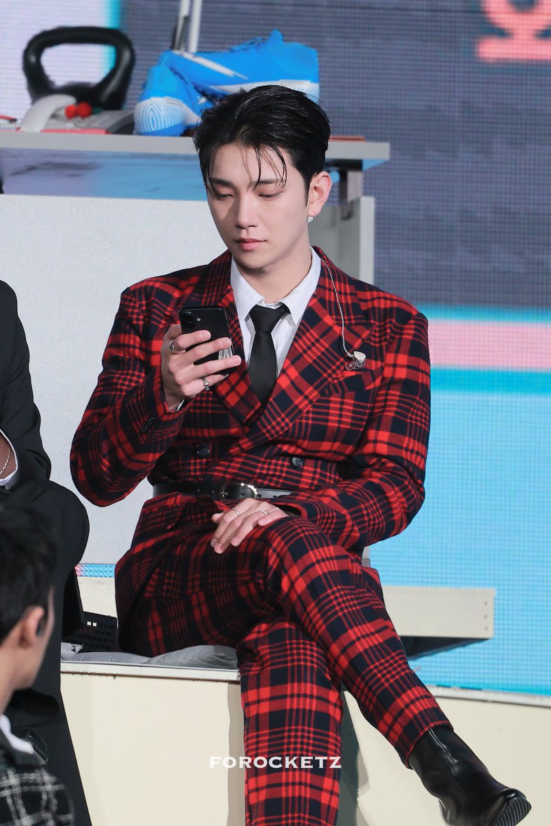 𝐟𝐨𝐑𝐨𝐜𝐤𝐞𝐭𝐳 tweet media