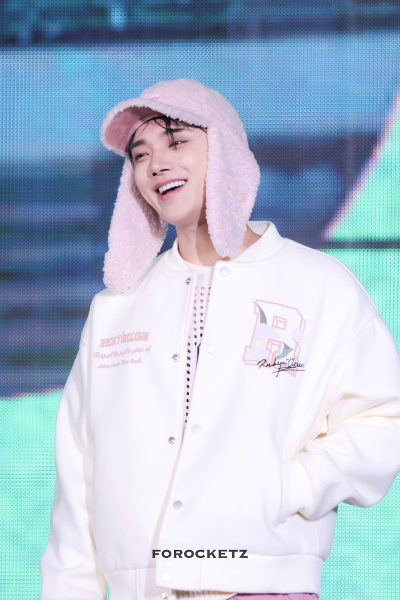 𝐟𝐨𝐑𝐨𝐜𝐤𝐞𝐭𝐳 tweet media