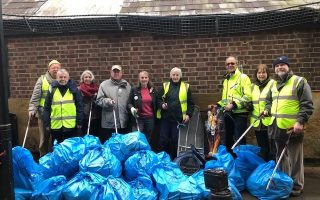 ColCivicSociety's tweet photo. 1/2 
Our members, supporters and friends will again be out and about litter picking during our #Colchester #WinterClean Fortnight (5-18 January 2026).

We'd love it if folk would join us on our first event on 6 January, meeting outside #GreyFriars at 10am (weather permitting). https://t.co/JeoBWZW1k2