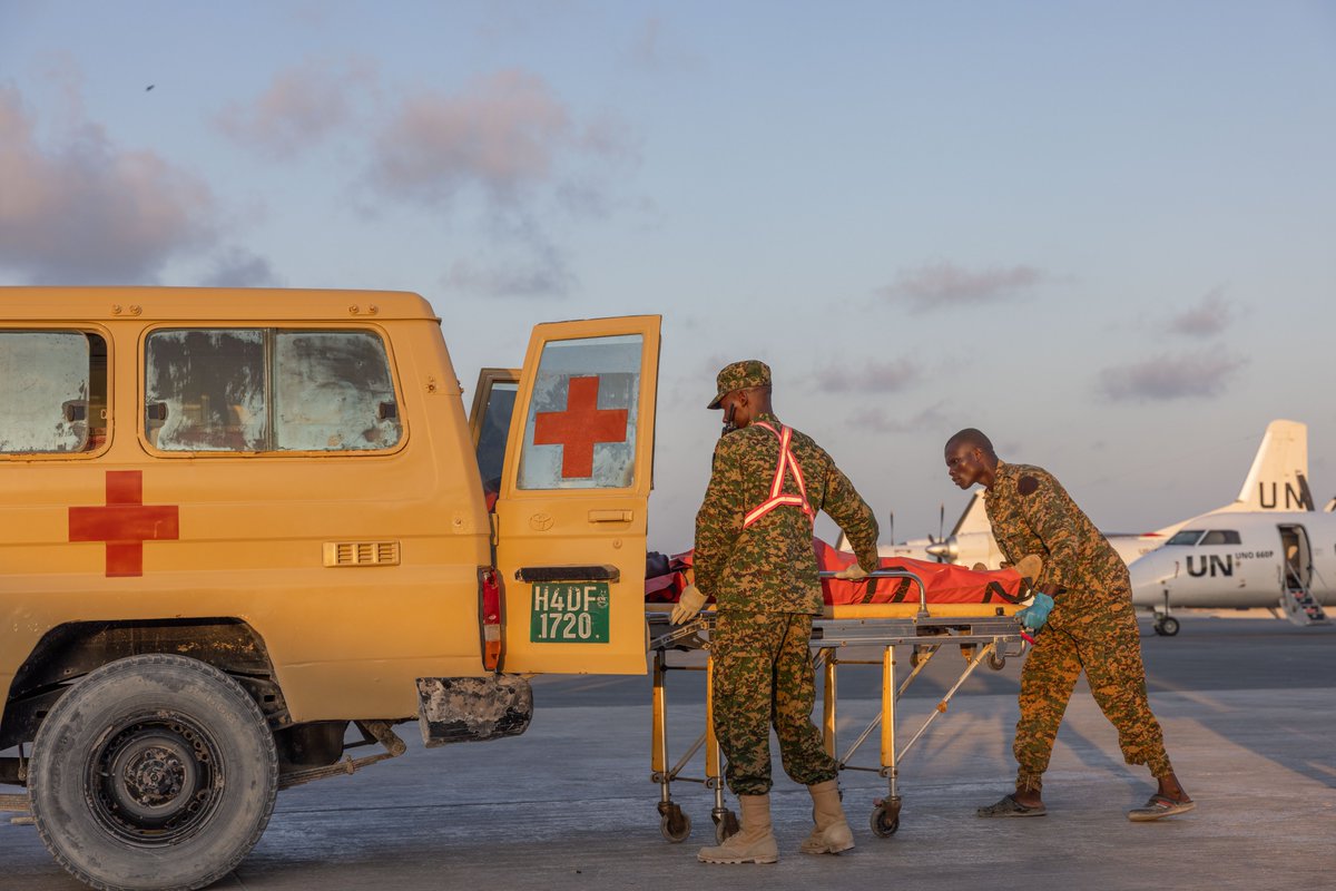 A year of impact in #Somalia 🇸🇴 

<a href="/UNSOS_/">UNSOS</a> 🇺🇳 2025 highlights:

🤝 Strengthened #partnerships with the #FGS &amp; international #donors 

🚛 Provided #logistics support to 11,826 <a href="/aussom_/">AUSSOM</a> personnel across 5 sectors

👮‍♂️ Supported 18,900 Somali Security Forces through the #SSFTrustFund