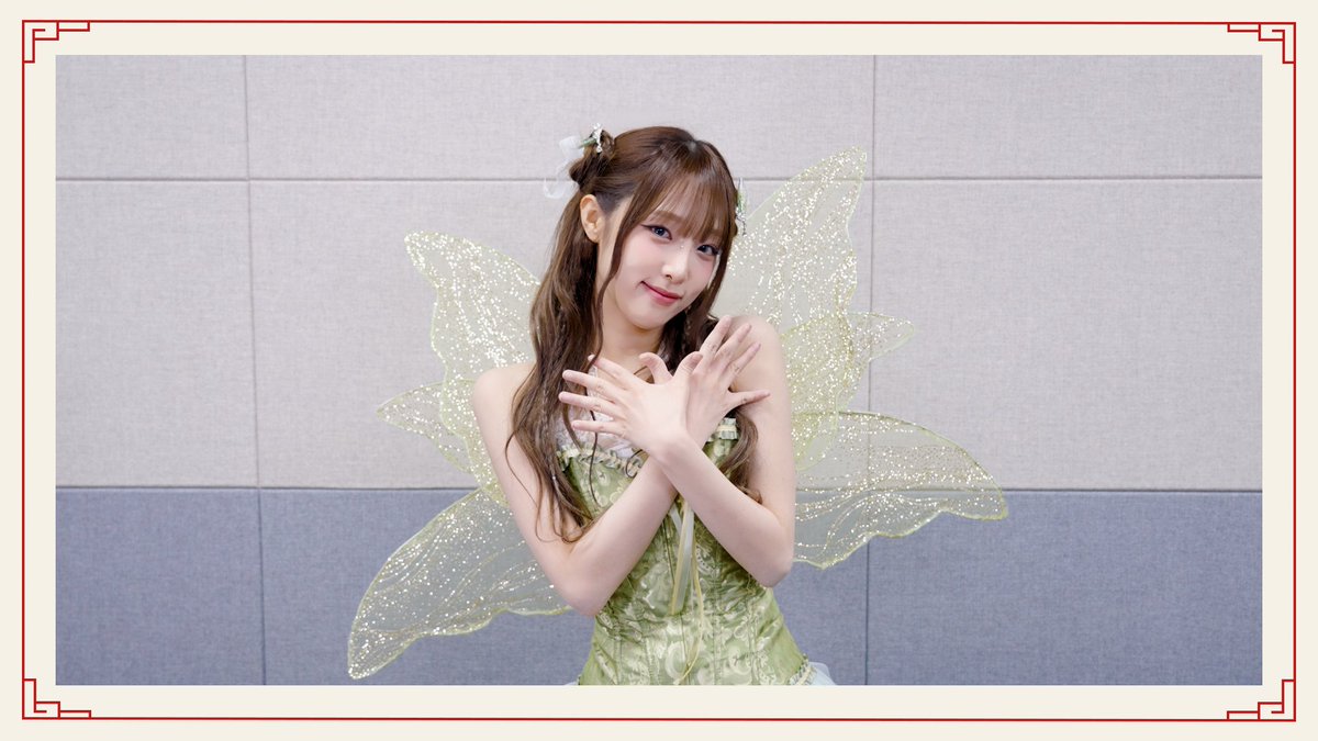 YENA_OFFICIAL's tweet photo. [📺YENA VOD]

2️⃣0️⃣2️⃣6️⃣ Happy New Year with YENA(최예나)

🔗 https://t.co/3anJaJ2Q6j

#최예나 #예나 #YENA
#HappyNewYear https://t.co/ulFf7nLW8B