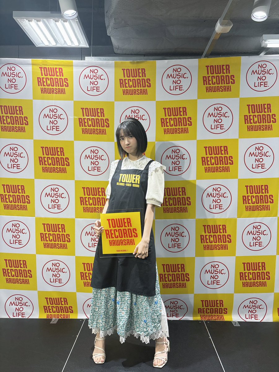 加藤結 直筆サイン入りチェキ 元SKE48 なきむし見習いシンガー 元SKE48