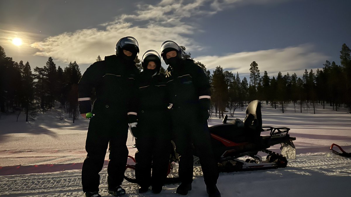 Blue_Parallel's tweet image. Welcome the #NewYear with wonder and possibility. 

From quiet #Patagonian hideaways to celebrations at sea, every journey begins with inspiration.

Here’s to a #2025 filled with extraordinary travel and unforgettable memories.