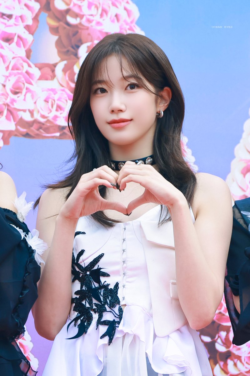 OCEAN EYES tweet media