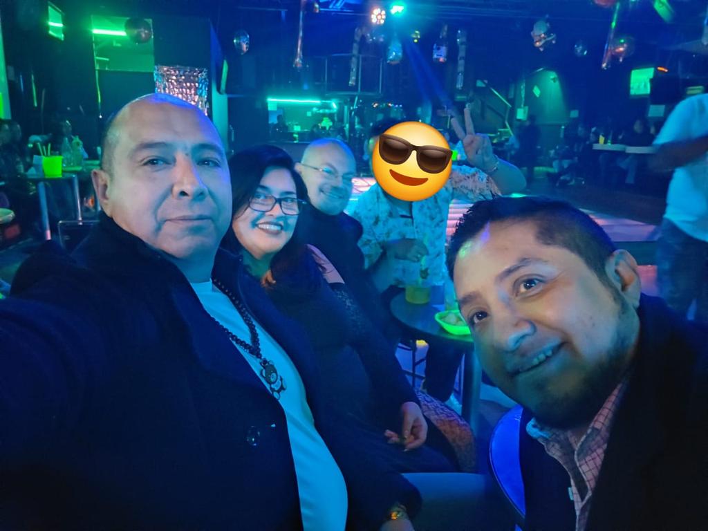 Nosotros en la última del año en el secreto de la piña
Nos vemos el fin de semana en casa en Púrpura para el after del fin del 2025