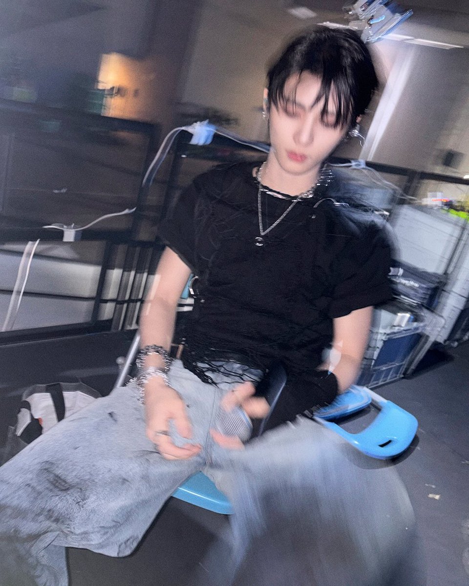 taesarhan's tweet image. Your rockstar boyfriend.